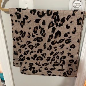 Calvin Klein circle scarf cheetah print
